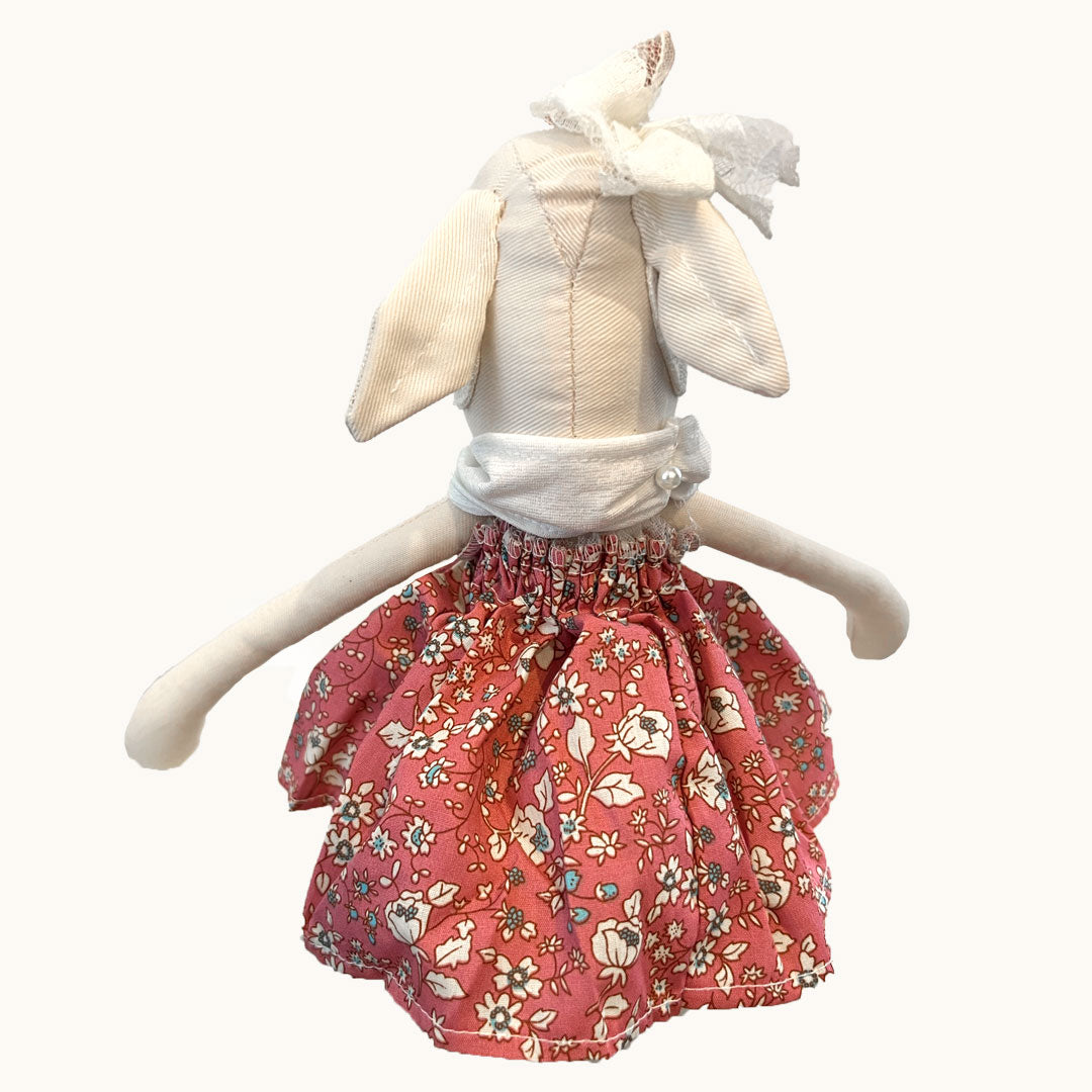 Muñeco de Trapo, Liebre Lulu Bel