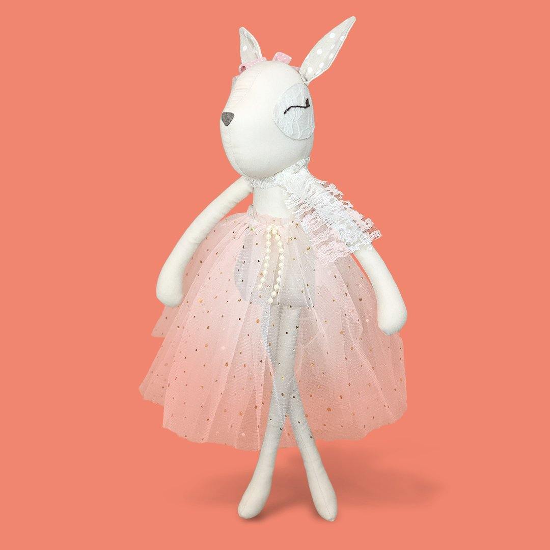 VALENTINA - Circus and Zirconia